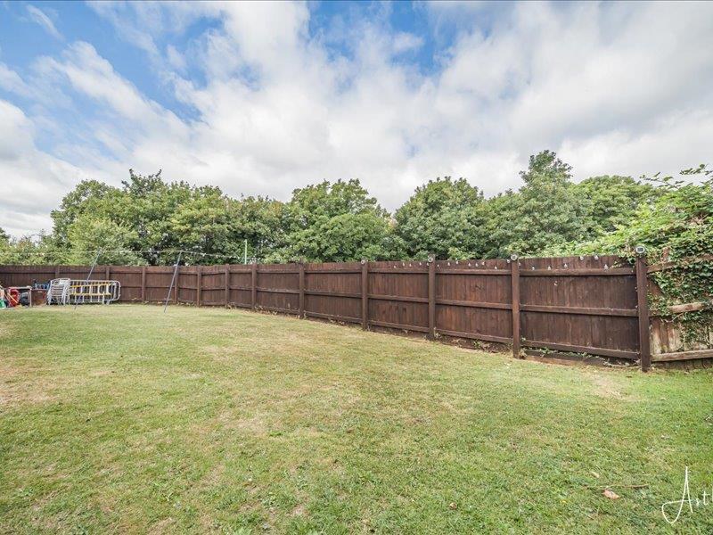 Edith Mills Close, Neath, photo 21