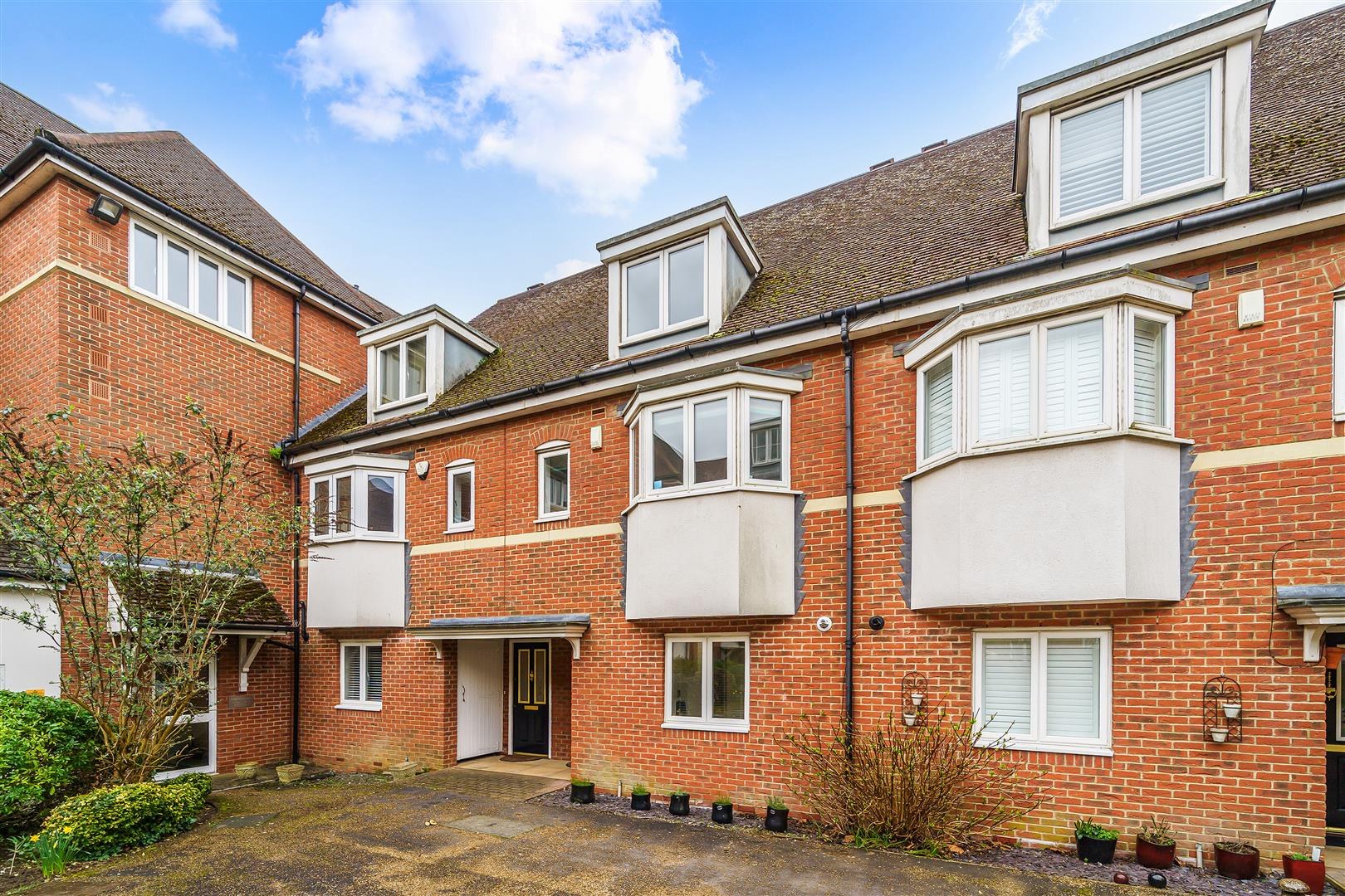 Wingfield Court
