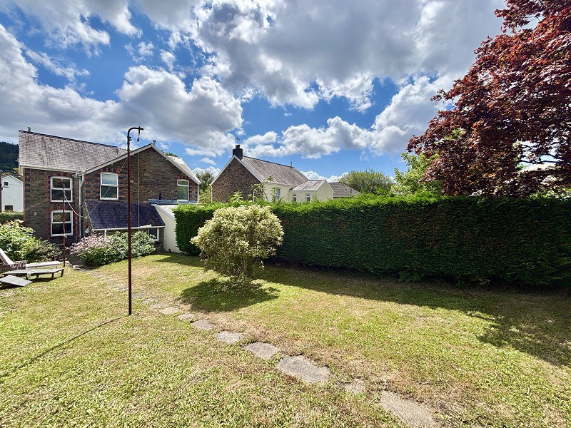 Grove Road, Pontardawe, Swansea., photo 26