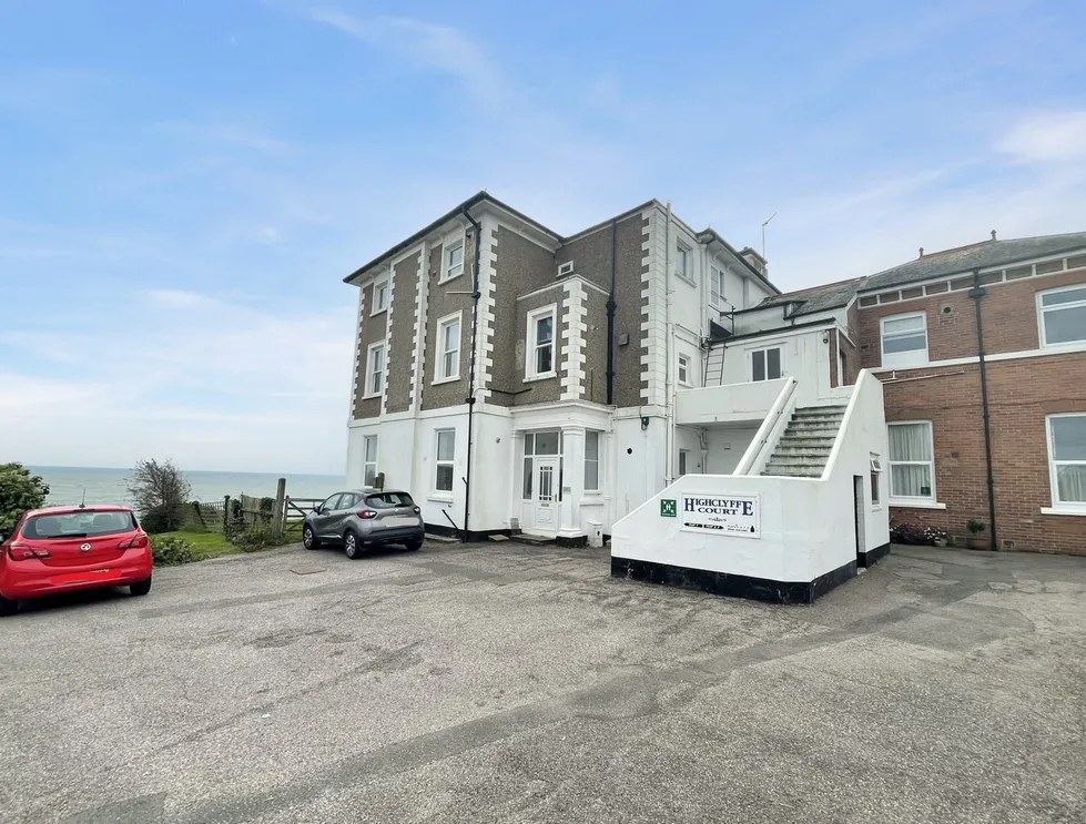 Highcliffe Close