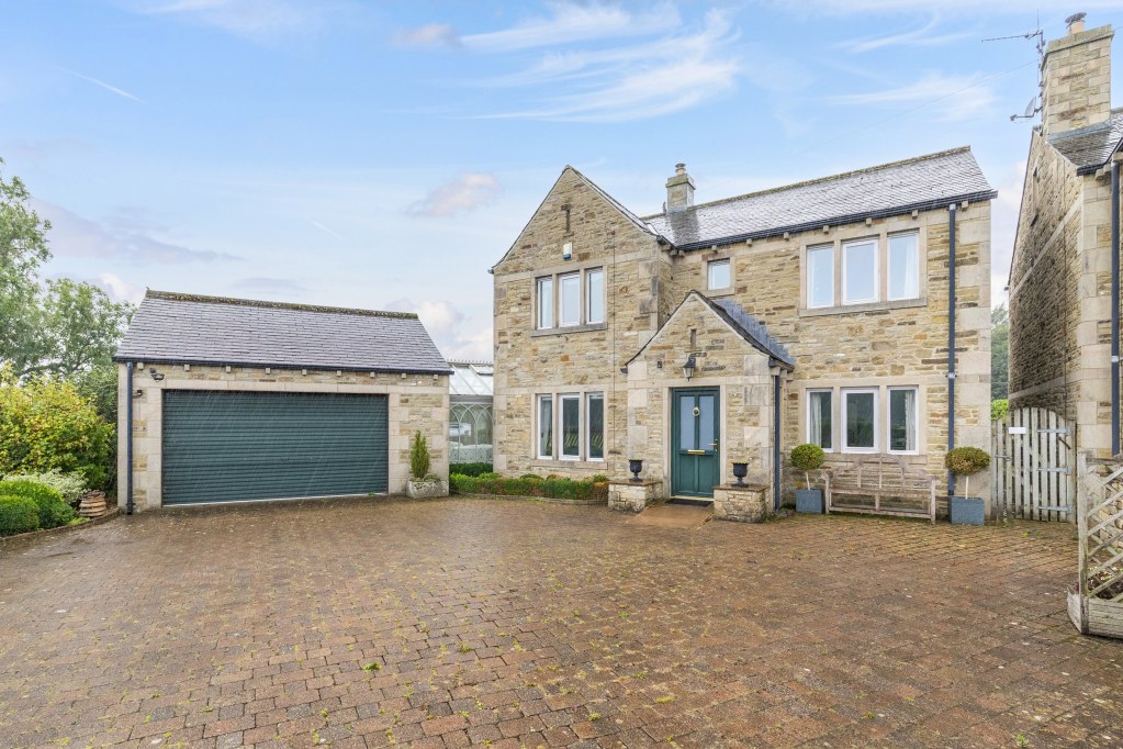 Skipton Road, Gargrave, Skipton, North Yorkshire, BD23