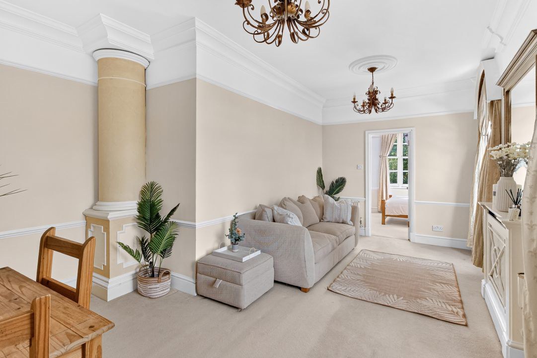 Frog Hall Drive, Wokingham, RG40, photo 2