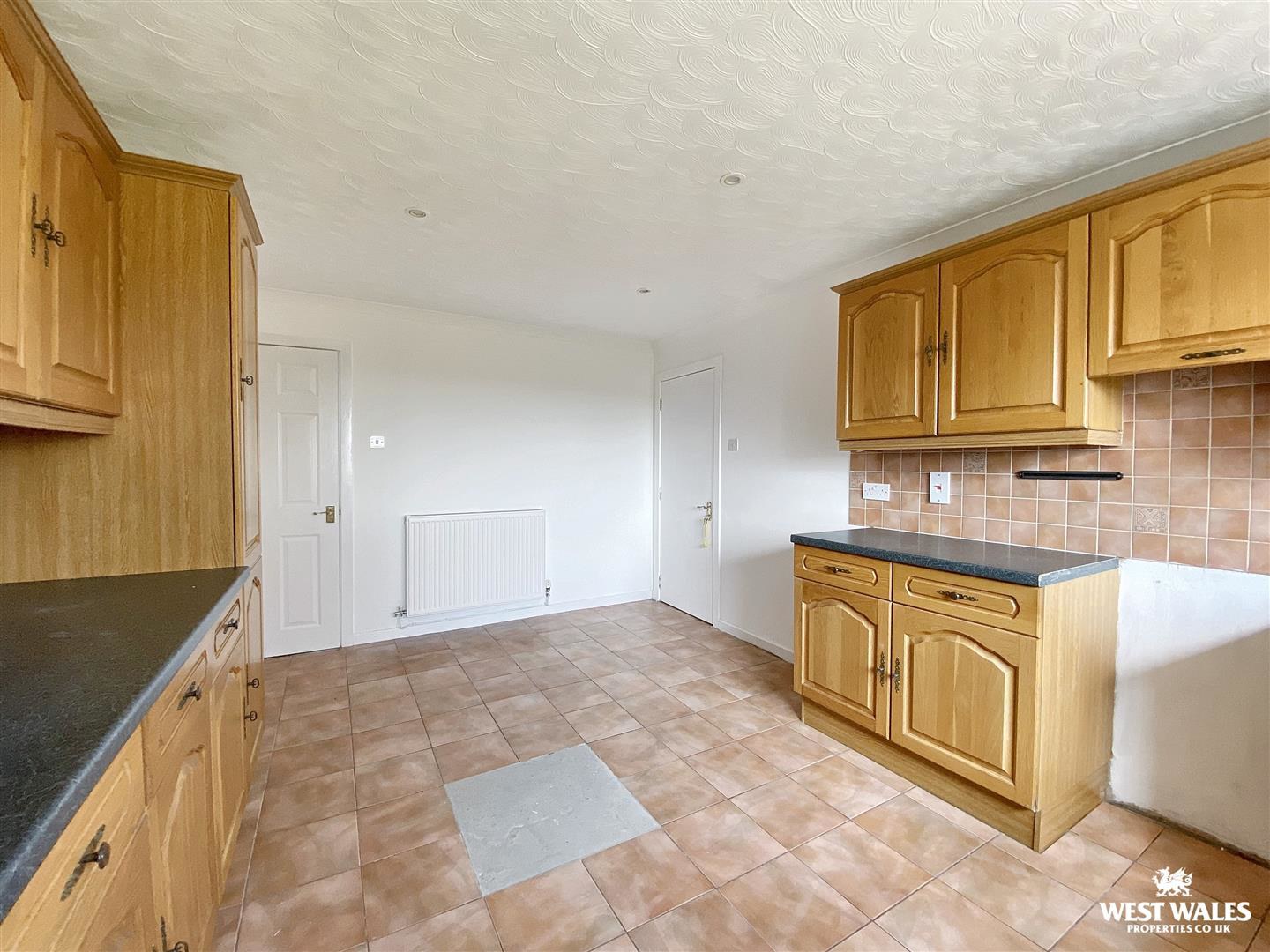 Cenarth Close, Pembroke Dock, photo 8