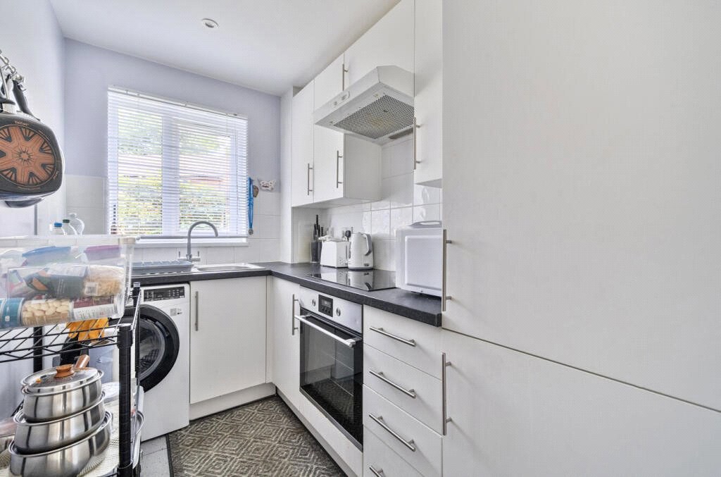 Portia Grove, Warfield, Bracknell, Berkshire, RG42, photo 2