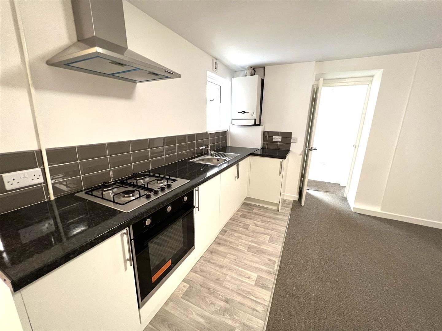 Flat For Rent Llewellyn Street