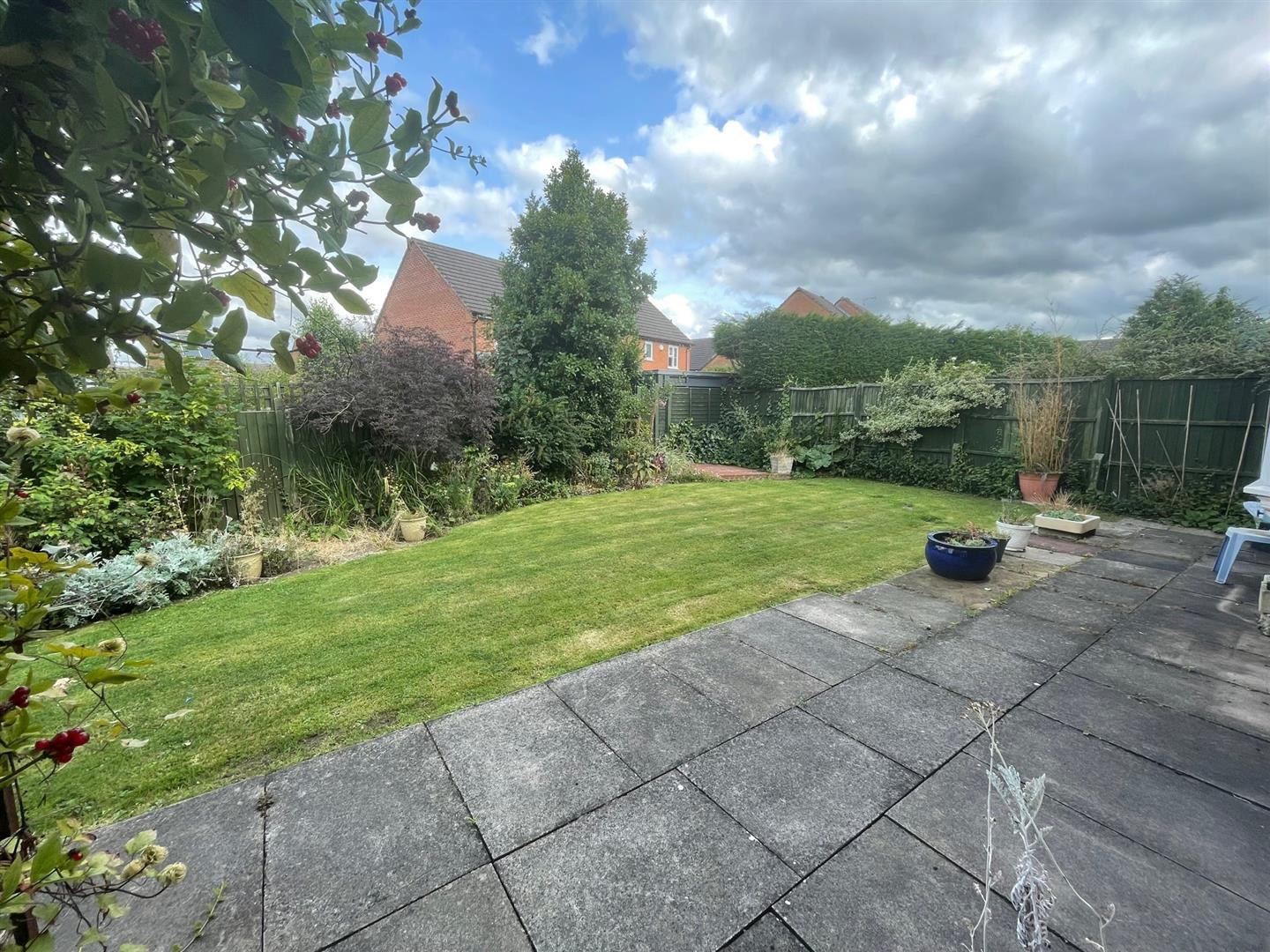 Scalborough Close, Countesthorpe., photo 18