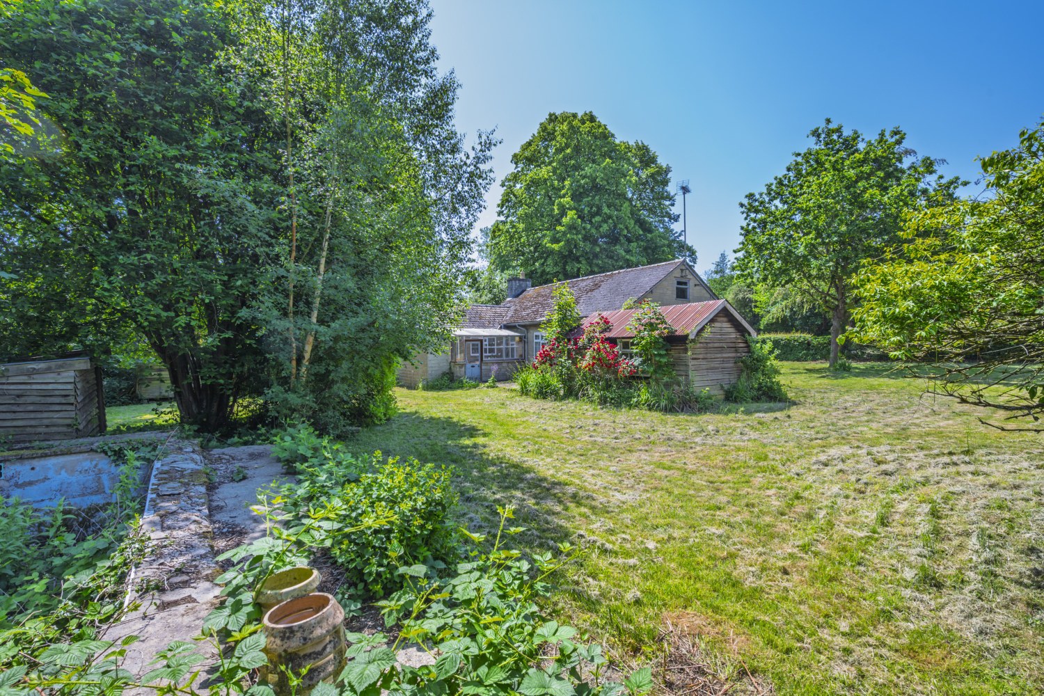 Cirencester Road, South Cerney, photo 2