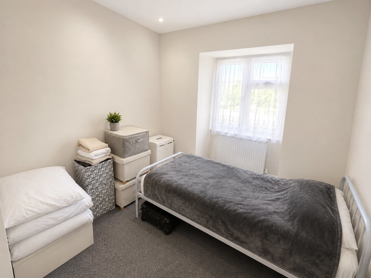 Station Road, Hayes, Greater London, UB3, photo 9