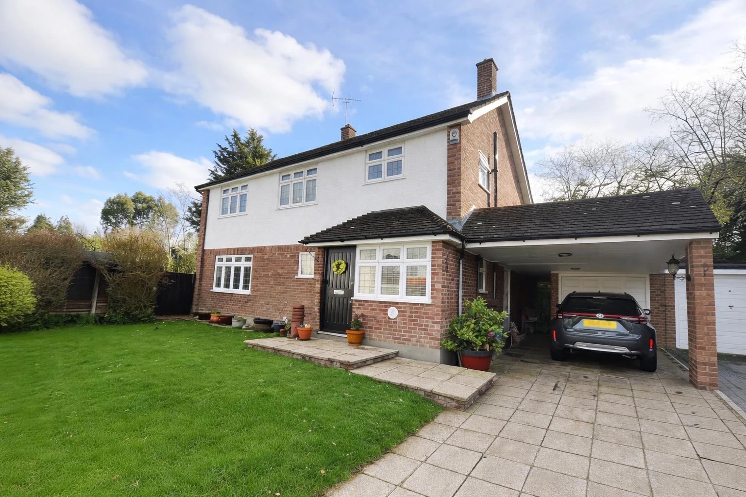 Sold STC Lordship Close