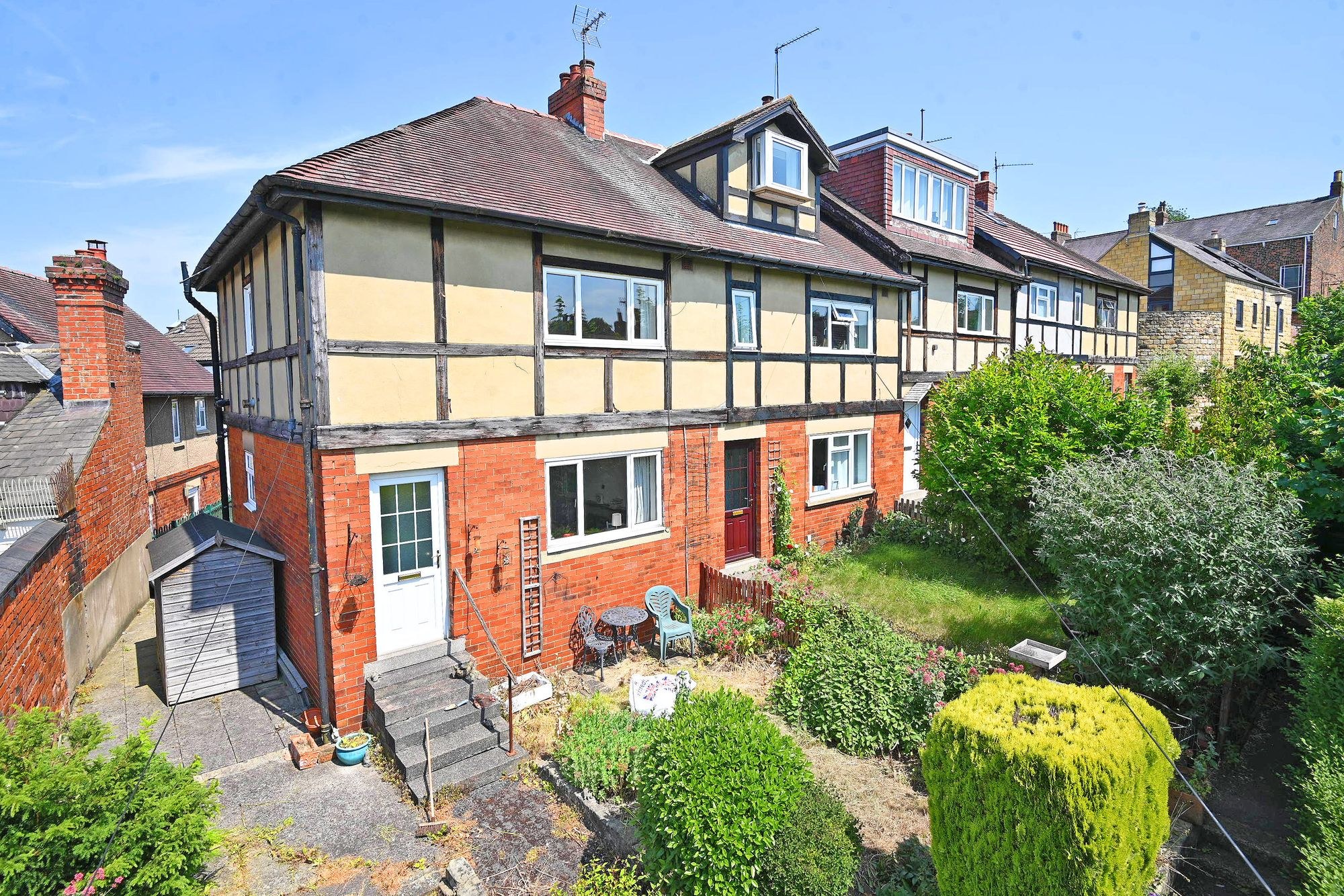 2 bed home for sale in Kirkgate, Knaresborough