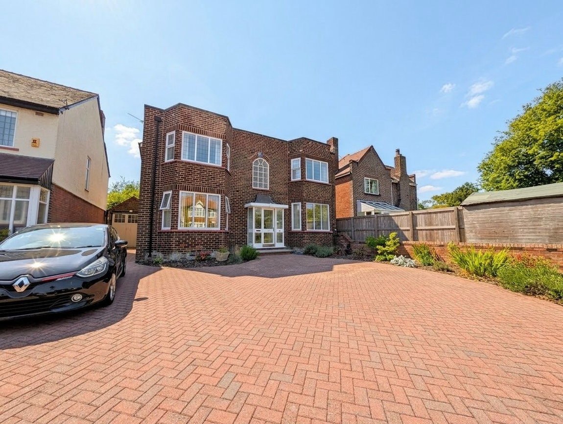 To Let – Leyland Road