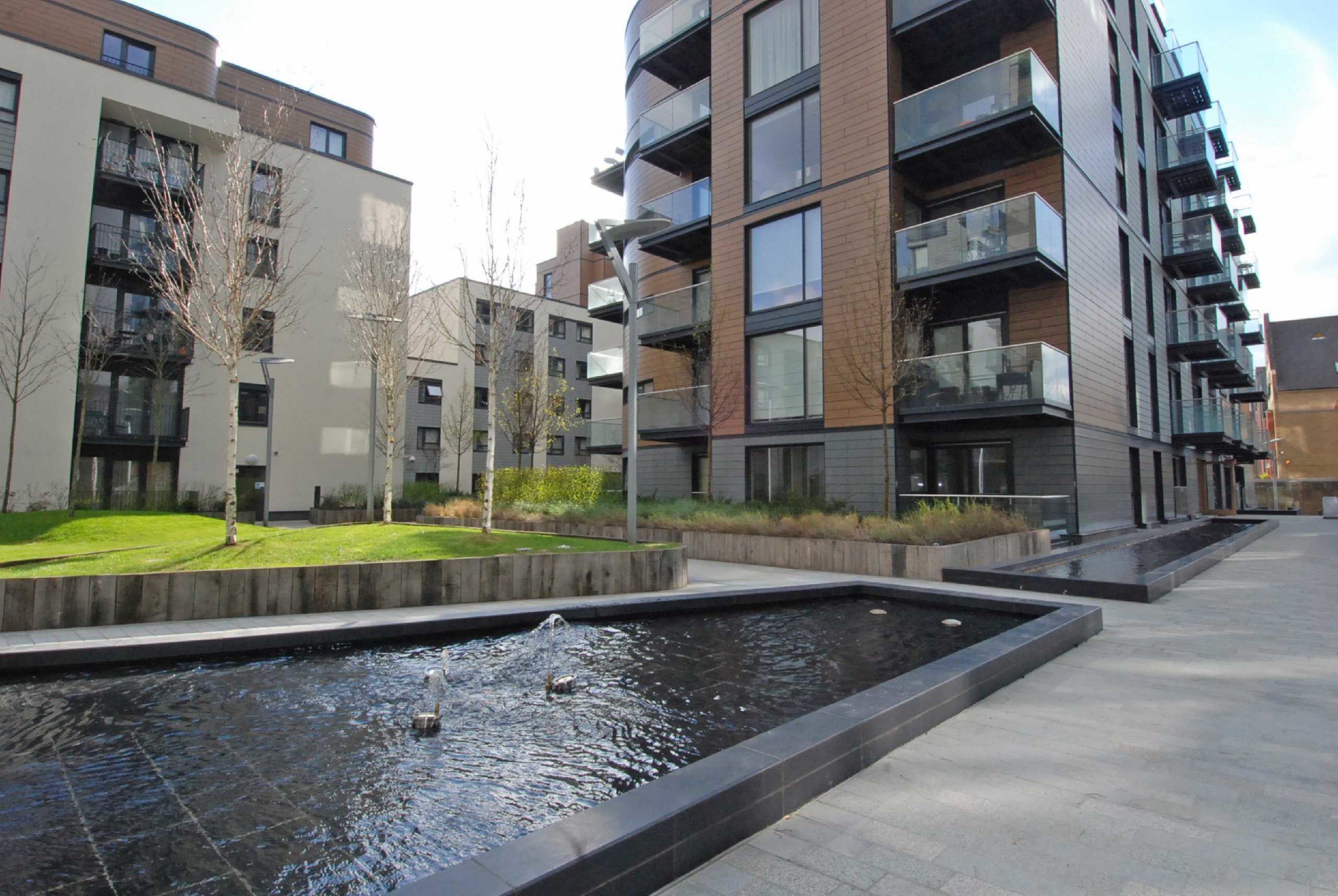 Park Vista Tower, 5 Cobblestone Square, Wapping, London, E1W