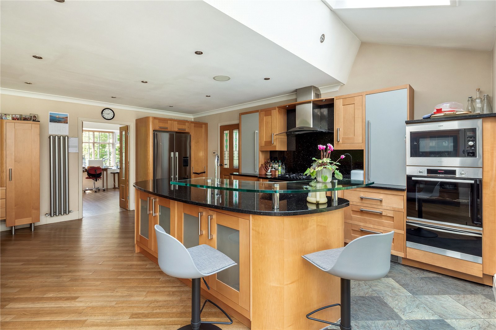 Woodhead Road, Hale, WA15, photo 2