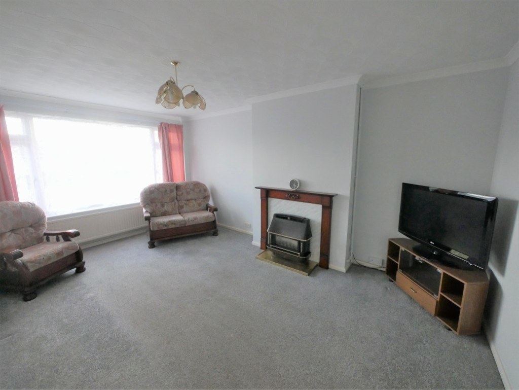 Ballater Close, Ipswich, Suffolk, photo 3