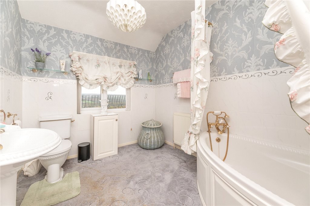 Cottingley Cliffe Road, Bingley, West Yorkshire, BD16, photo 10