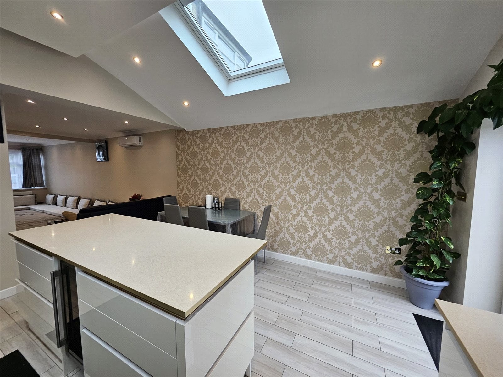 Wyre Grove, Hayes, Greater London, UB3, photo 6