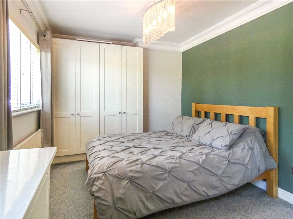 Cliffe Lane West, Baildon, West Yorkshire, BD17, photo 6