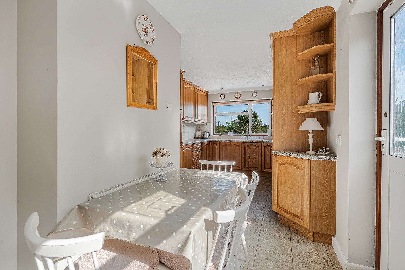 Station Road, Bentley, Farnham, Hampshire, GU10, photo 6