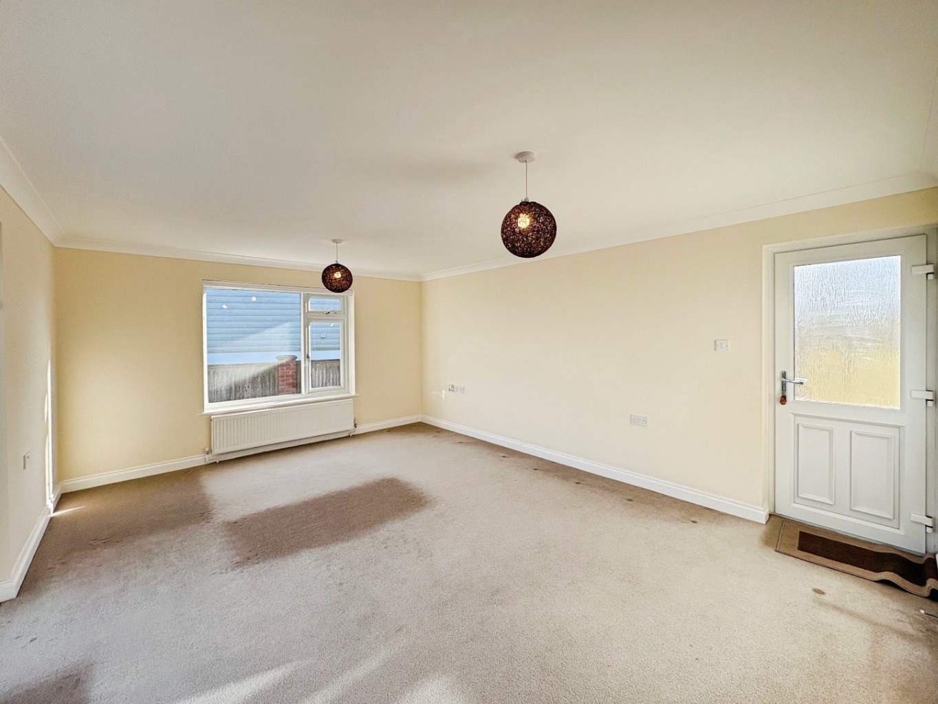 The Lizard, Versatile bungalow with no chain, photo 3