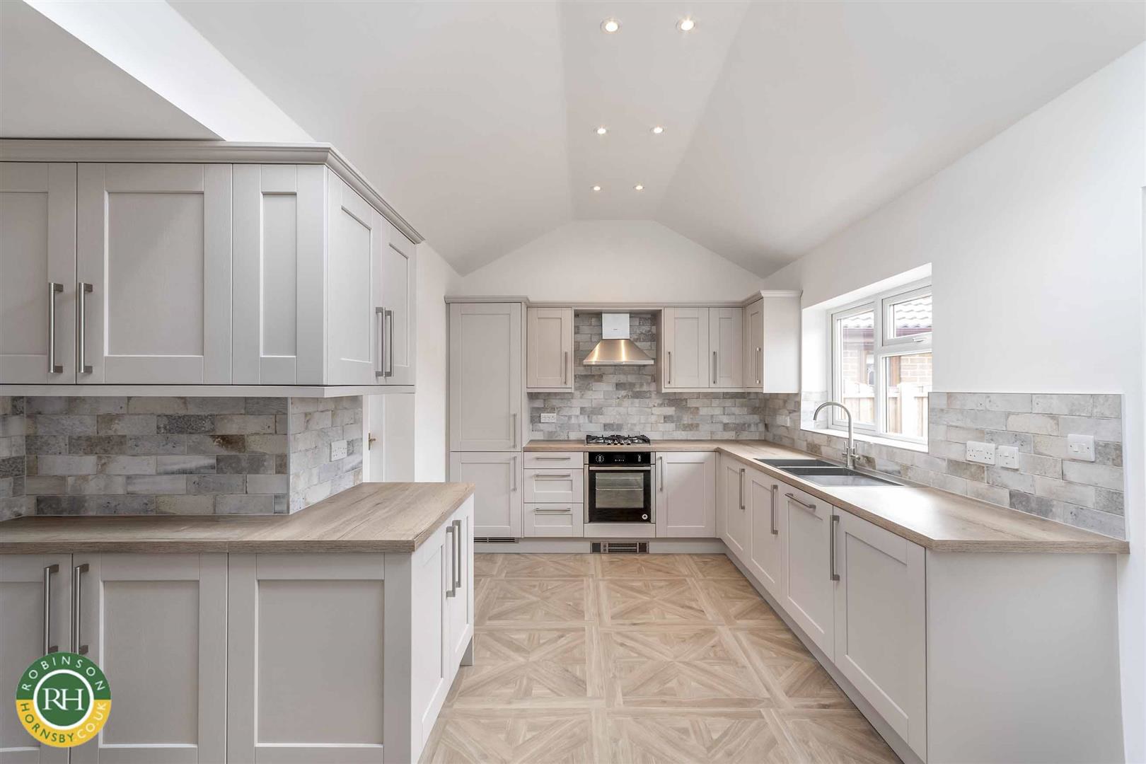 Lancaster Crescent, Tickhill, Doncaster, photo 6