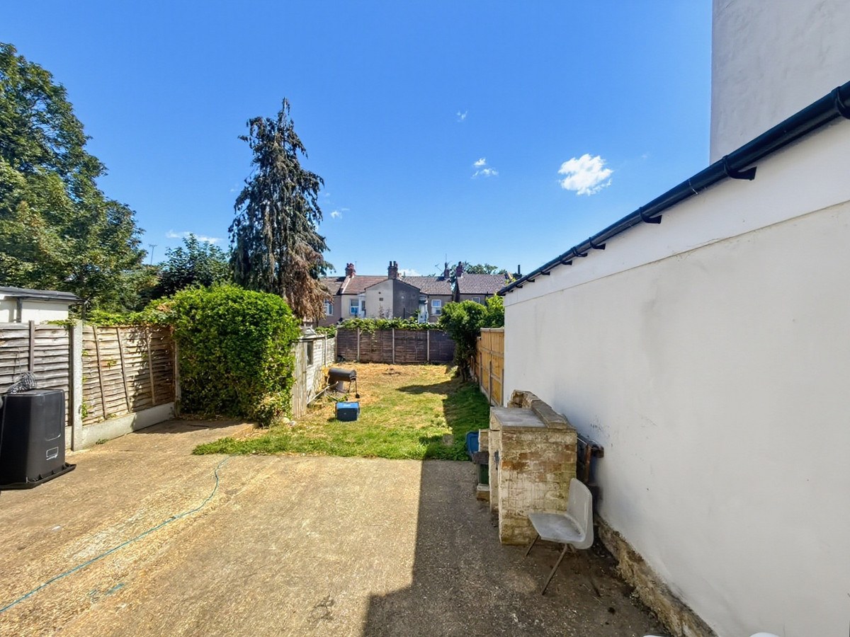 Hainault Avenue, Westcliff-on-sea, SS0 9, photo 20