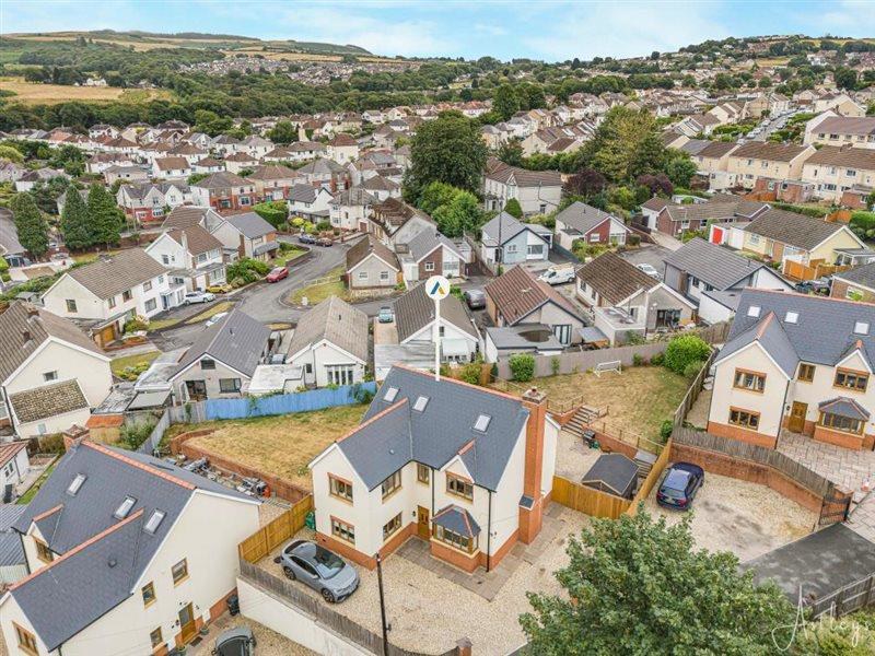 Cook Rees Avenue, Neath, photo 34