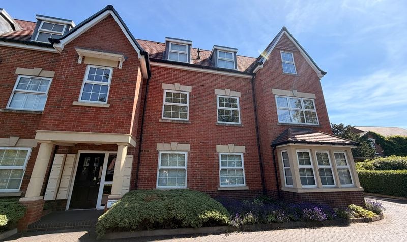 Vicarage Gardens
