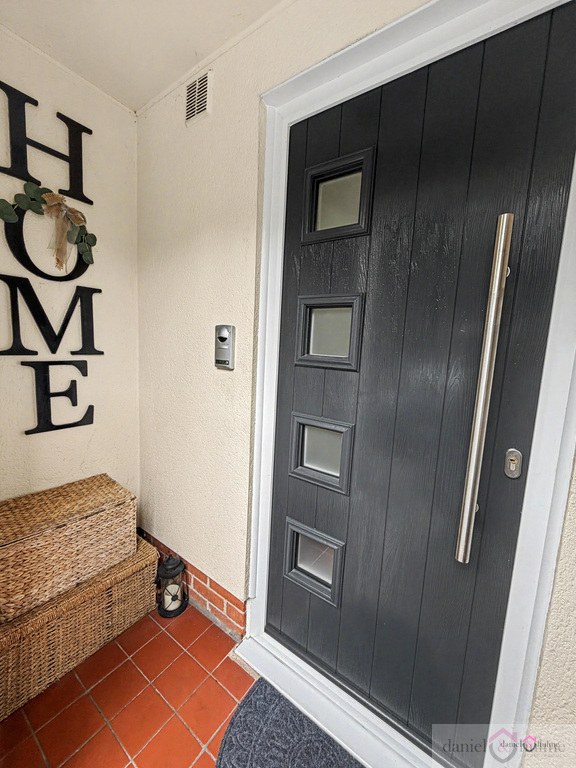 Emerald Way, Milton, Staffordshire, ST6 8HL, photo 2