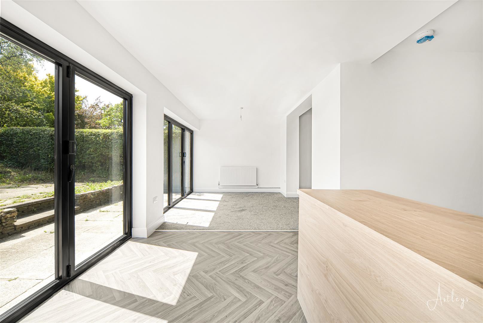 Gower Road, Upper Killay, Swansea, photo 5