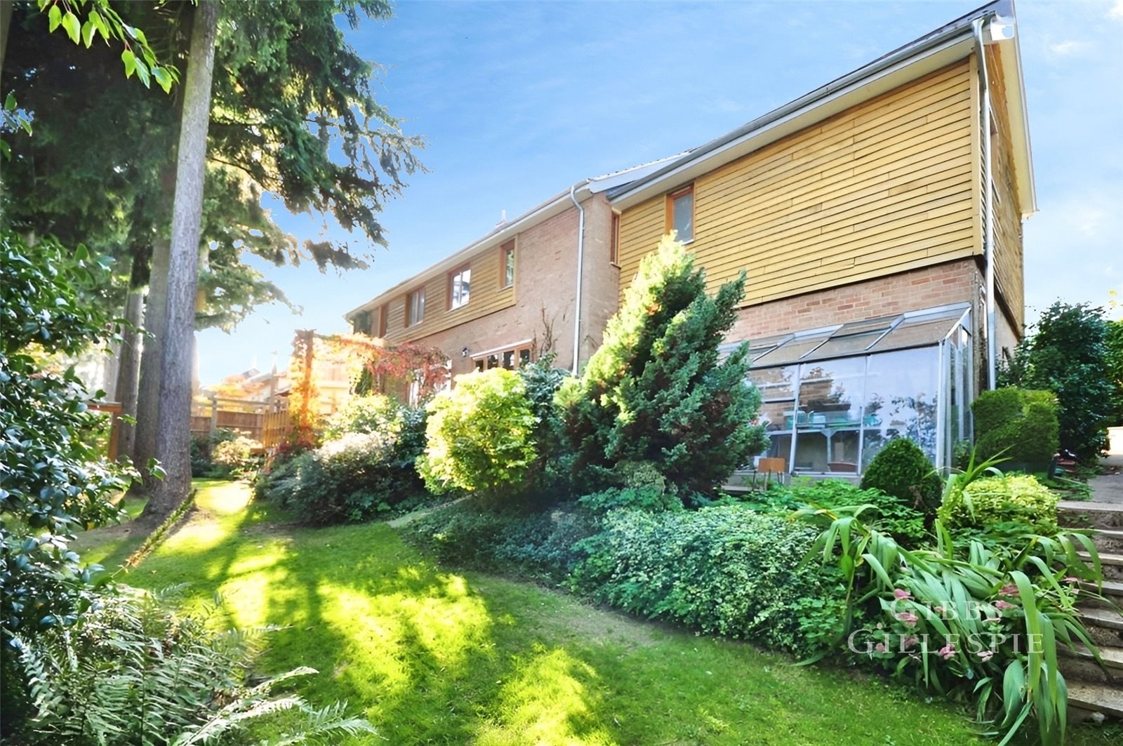 We enjoy intimate and unparalleled knowledge of property values in your area.