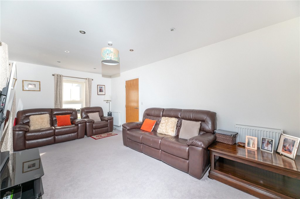Hoult Court, Wakefield, West Yorkshire, WF1, photo 4