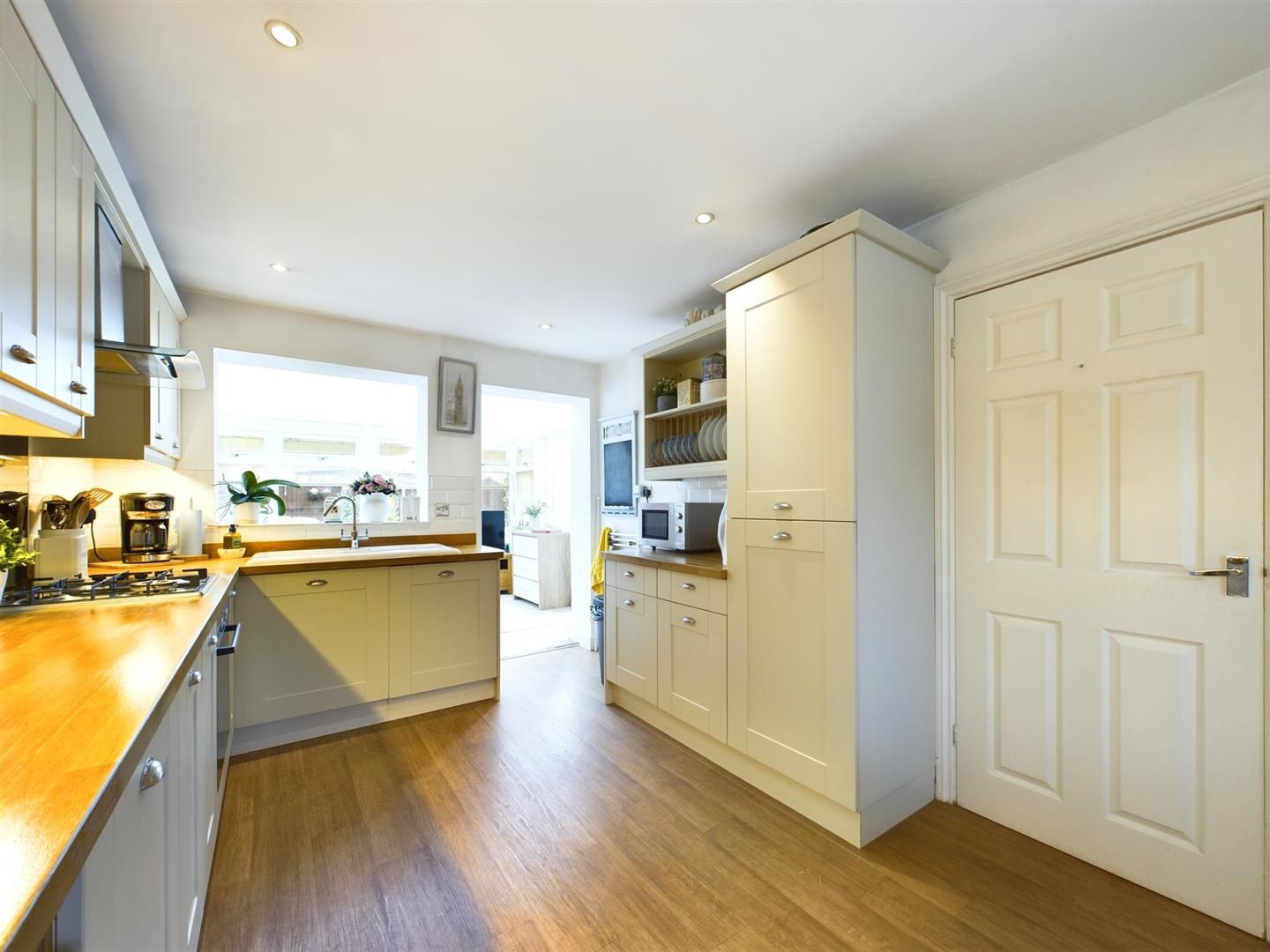 Stevans Close, Longford, Gloucester, photo 5