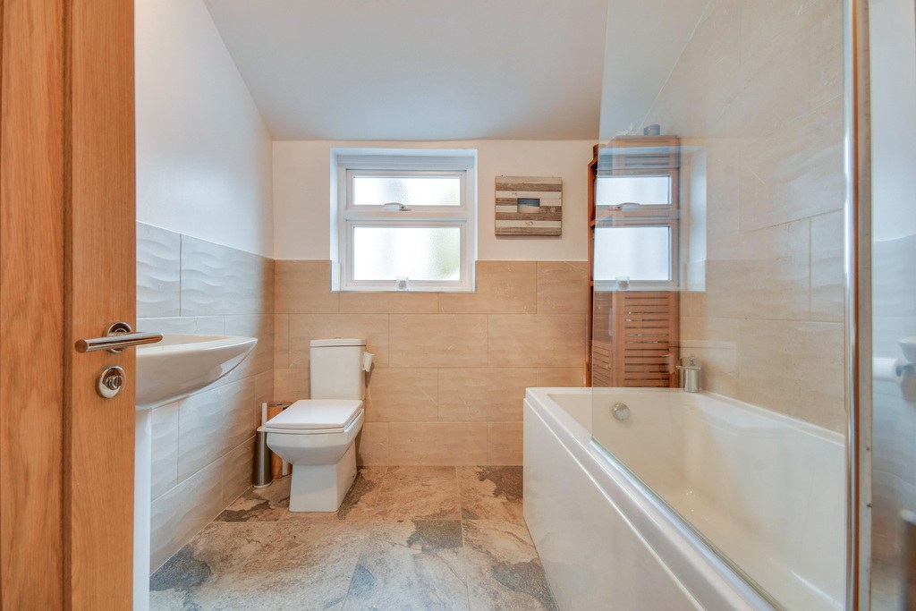 Heath Road, Ramsden Heath, Billericay, photo 18