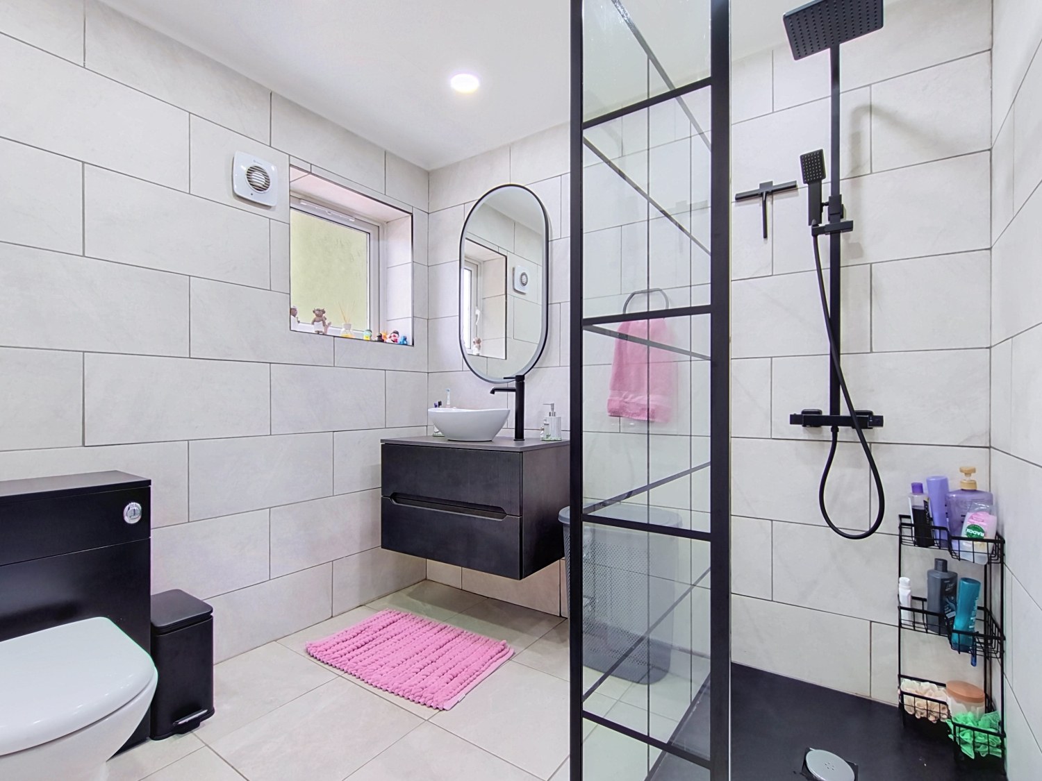Hare Park Drive, Liversedge, West Yorkshire, WF15, photo 3