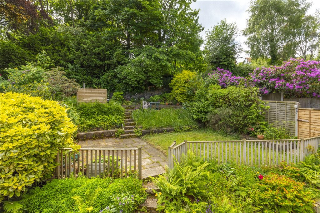 Hollin Drive, Leeds, West Yorkshire, LS16, photo 2
