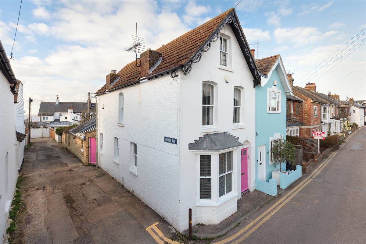 Island Wall, Whitstable