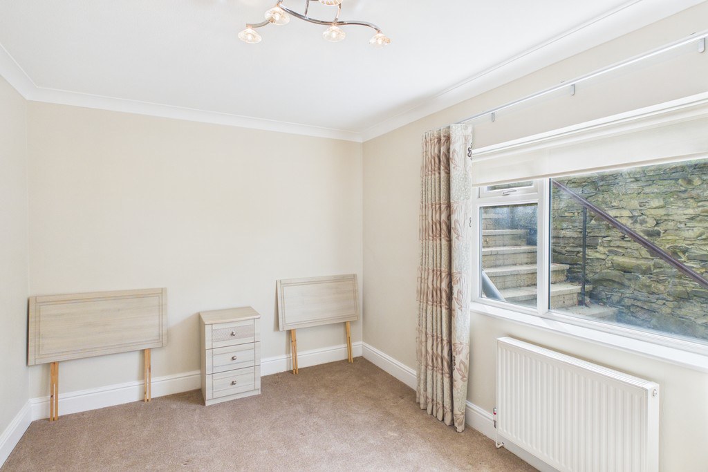 Priory Manor, Rayrigg Road, photo 9