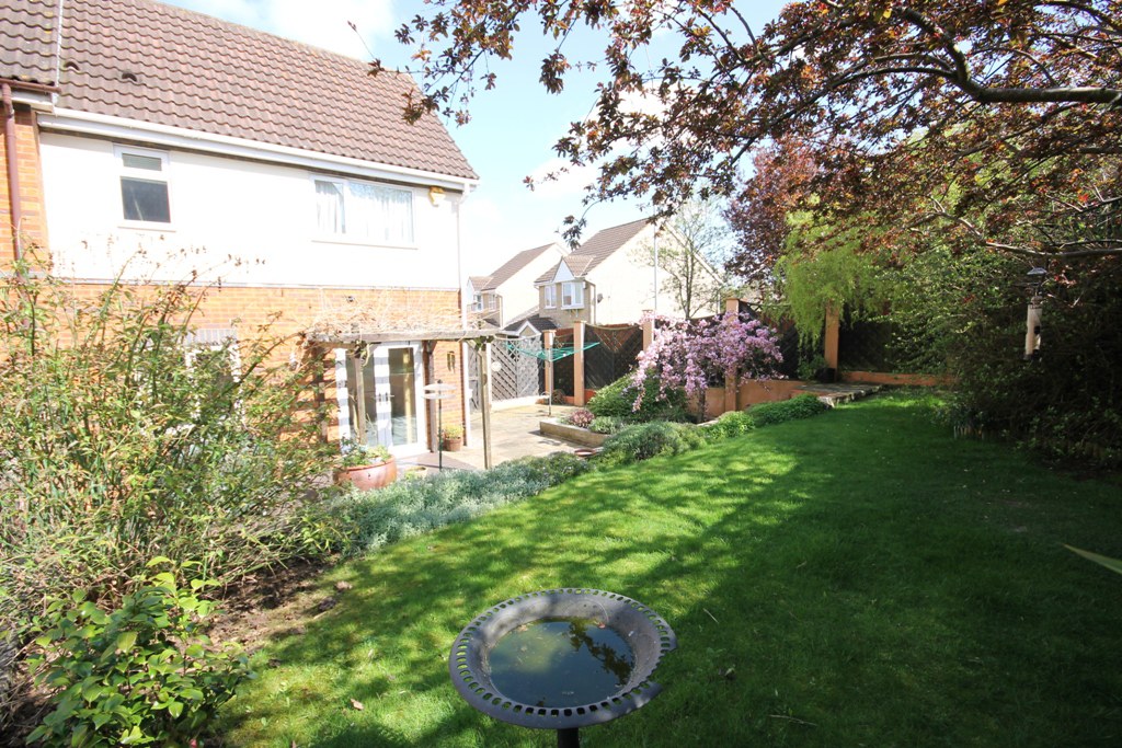 Vetchfield Avenue, WR4, photo 11