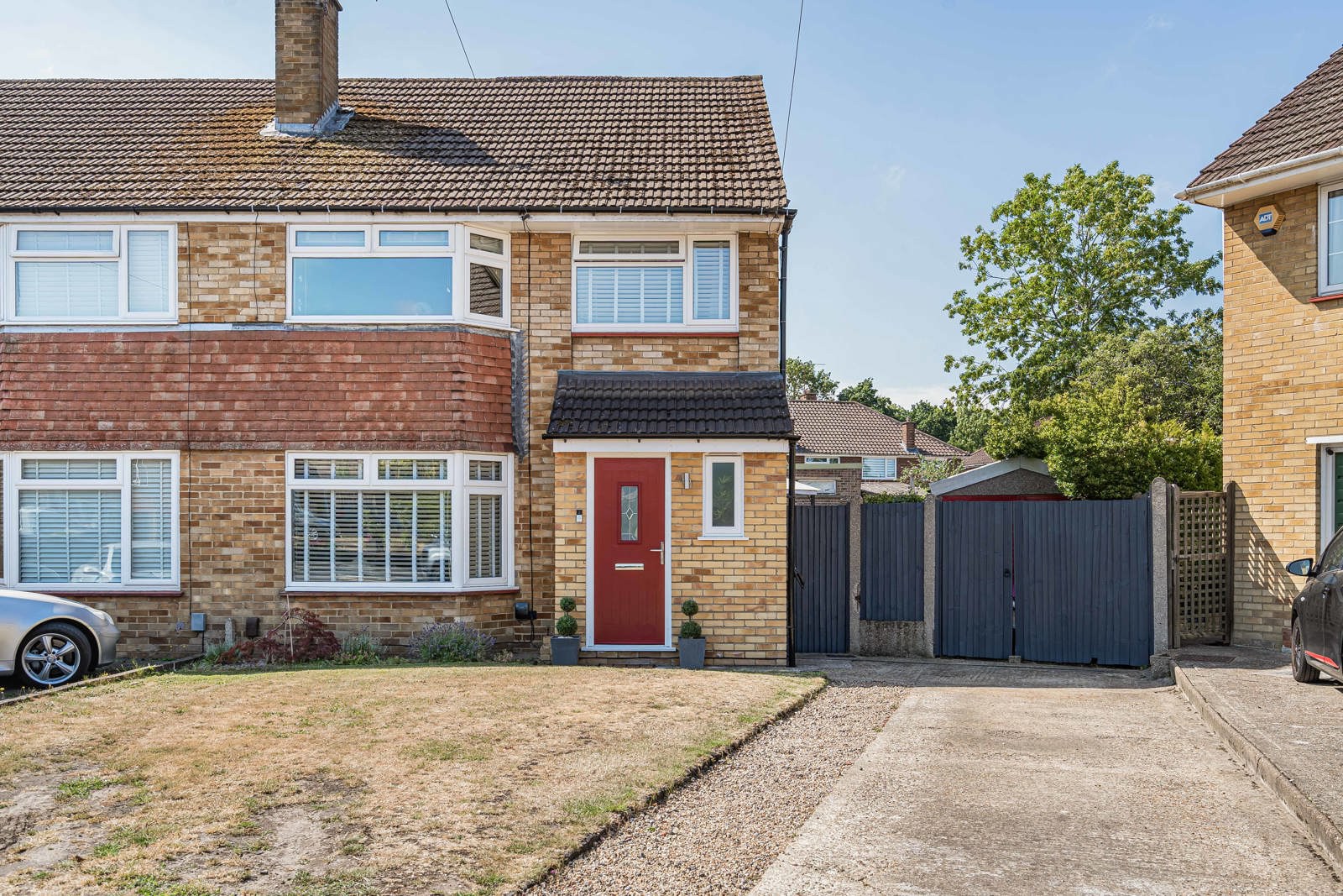 Riverside Close, Farnborough, Hampshire, GU14