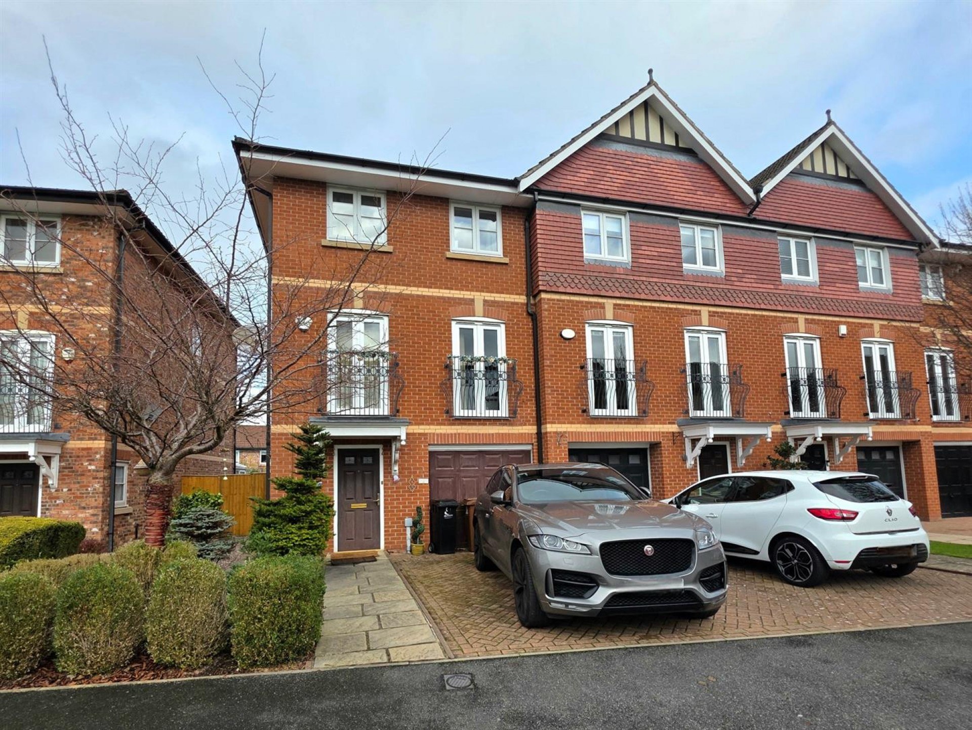 Lawnhurst Close