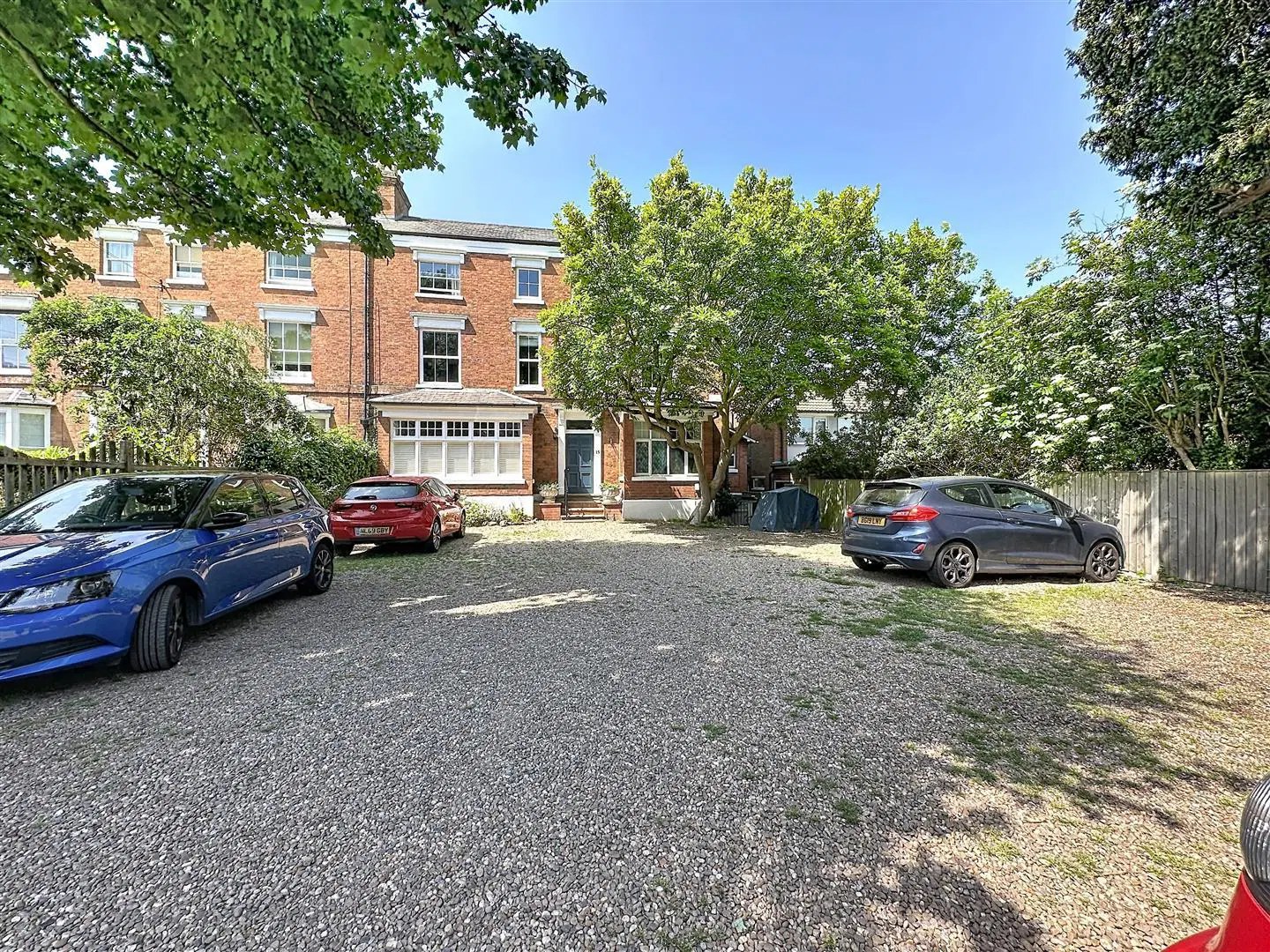 Clarendon Road