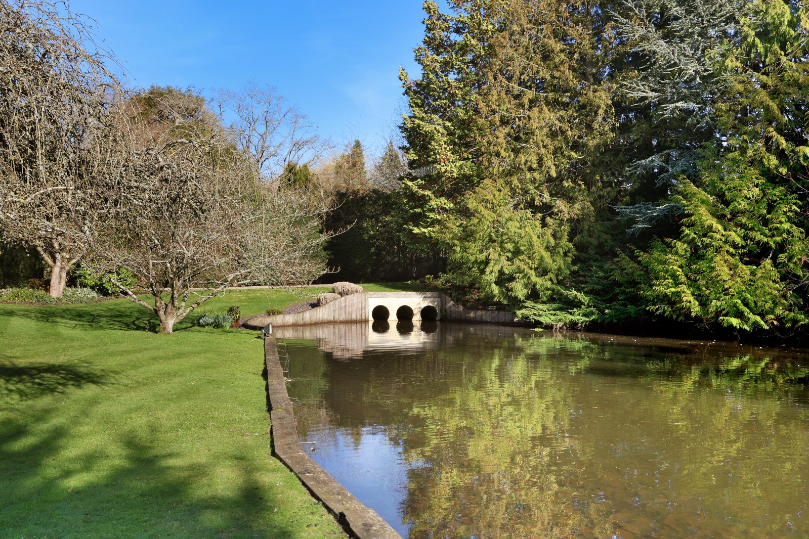 Lakeside Drive, Stoke Poges, Buckinghamshire, SL2, photo 4