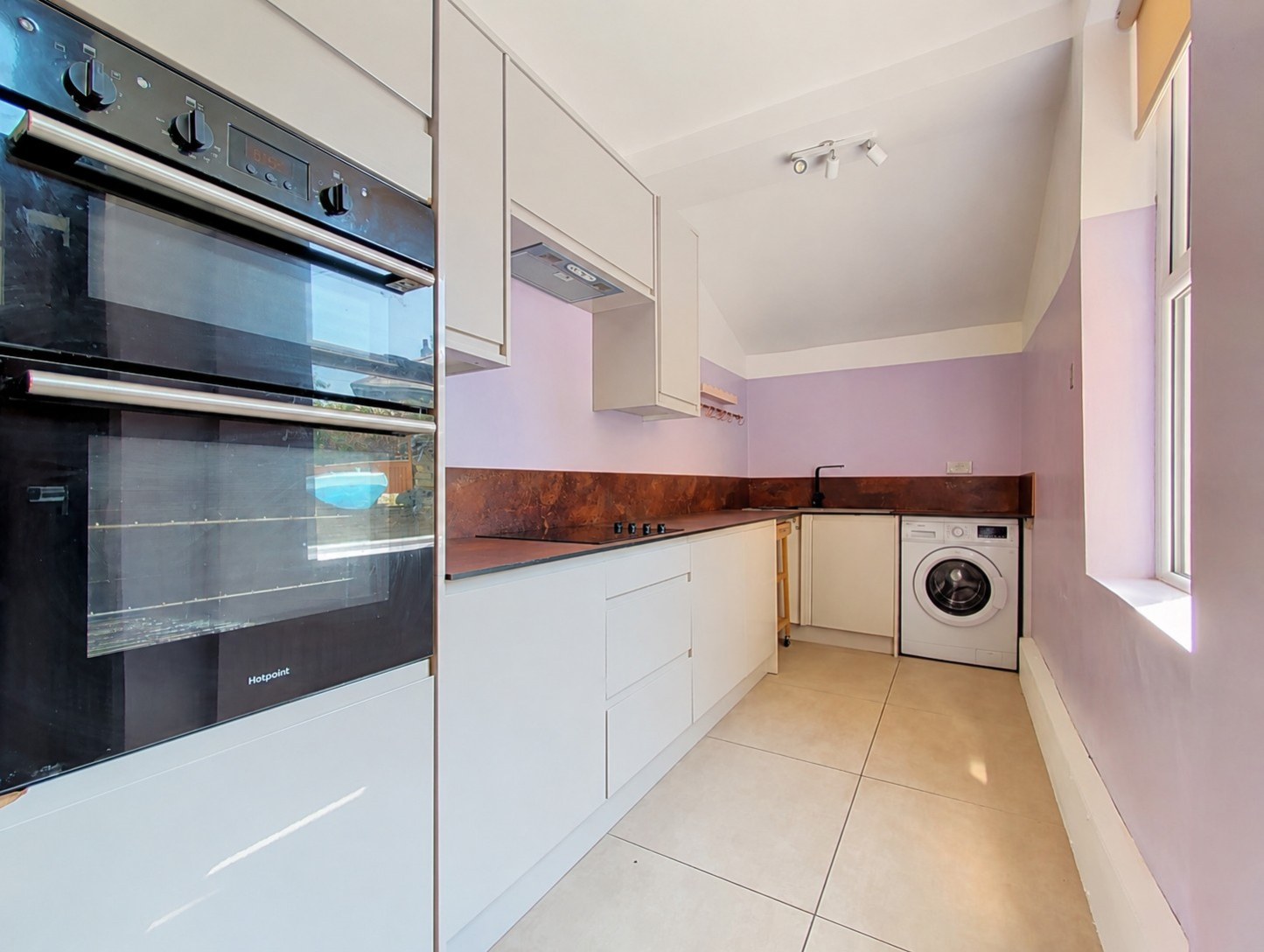 Huddersfield Road Wyke, Bradford, West Yorkshire, BD12, photo 2