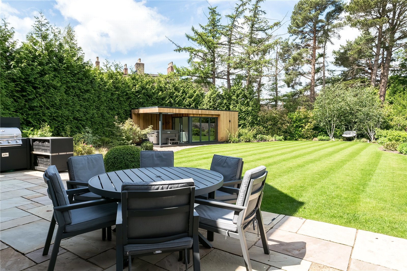 Scott Road, Prestbury, Macclesfield, Cheshire, SK10, photo 3