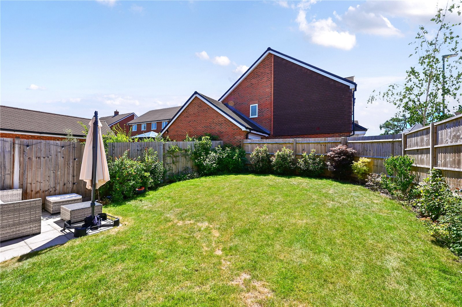 Blacklands Farm Way, Sherfield-On-Loddon, Hampshire, RG27, photo 3
