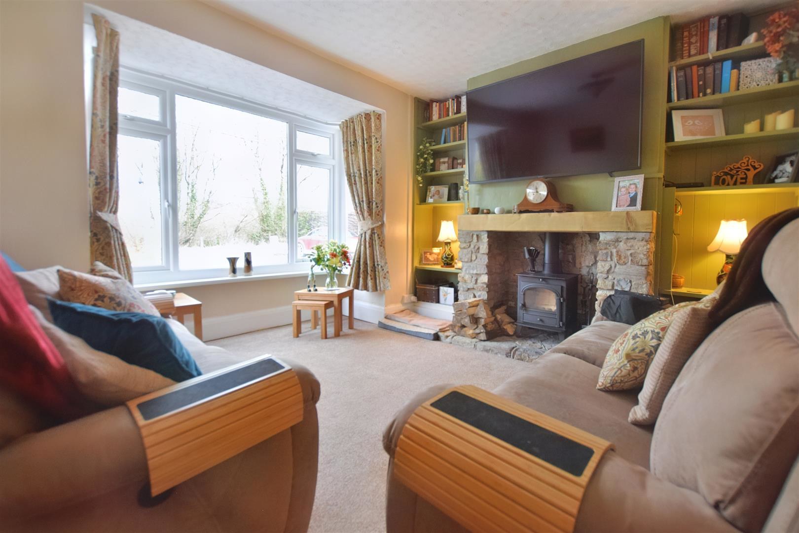 Carmarthen Road, Newcastle Emlyn, photo 2
