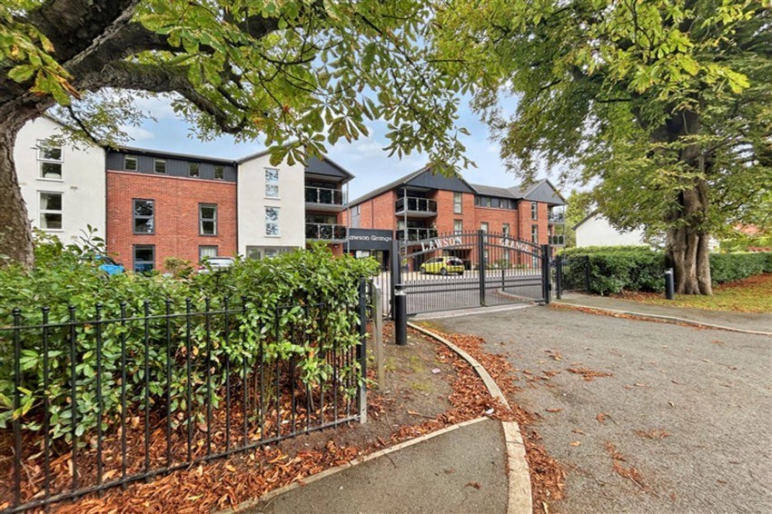 Lawson Grange Holly Road North