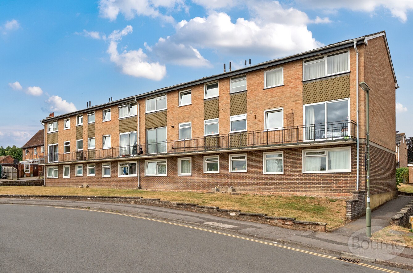 Wilderness Road, Guildford, Surrey, GU2, photo 13