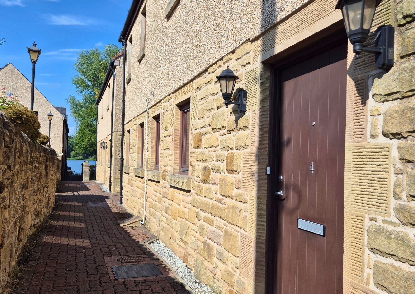 Lochside Mews