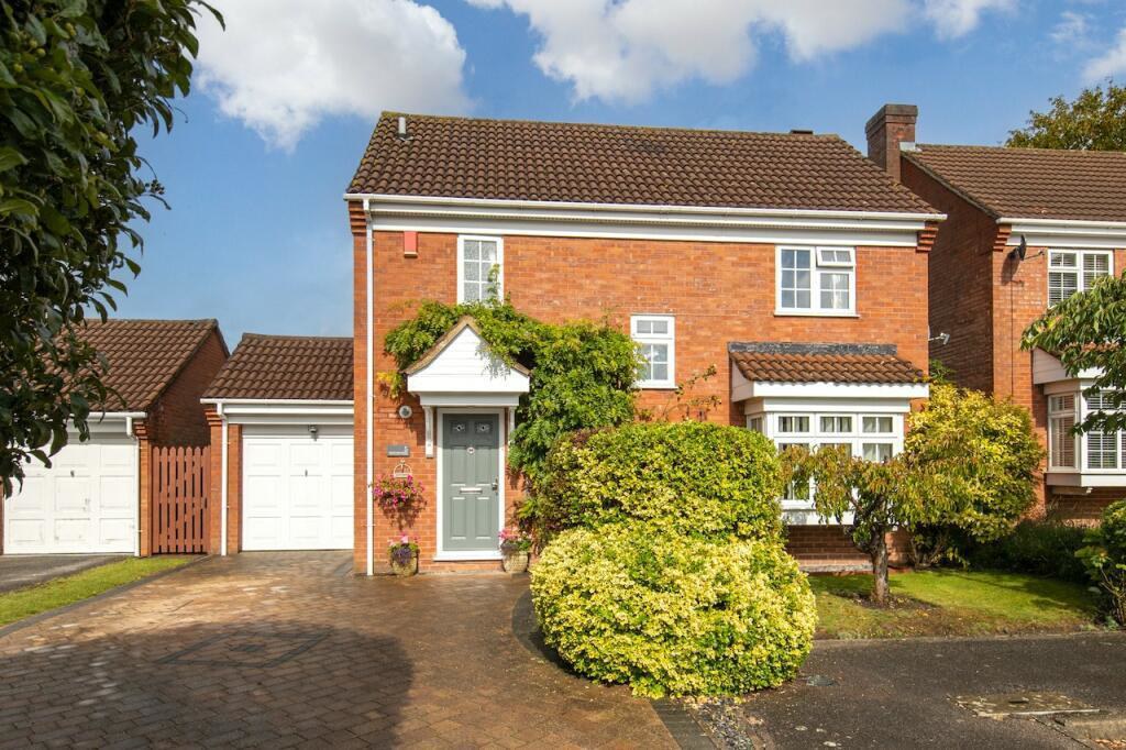 Hanworth Close, Luton, LU2